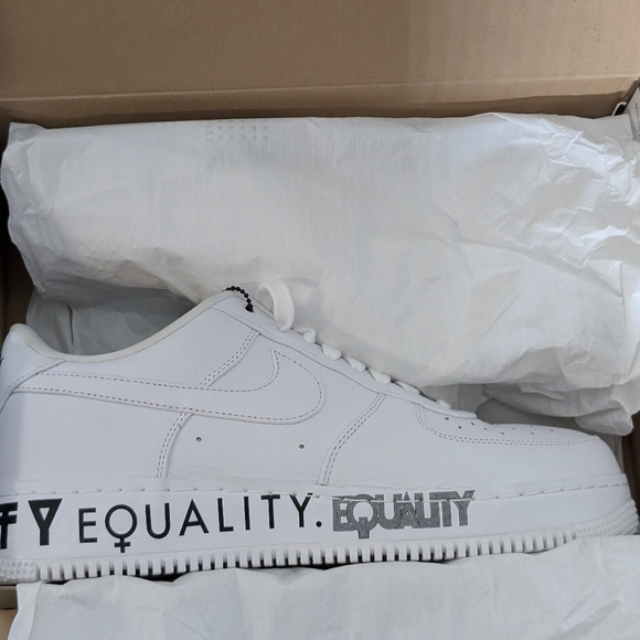 nike air force 1 low cmft equality